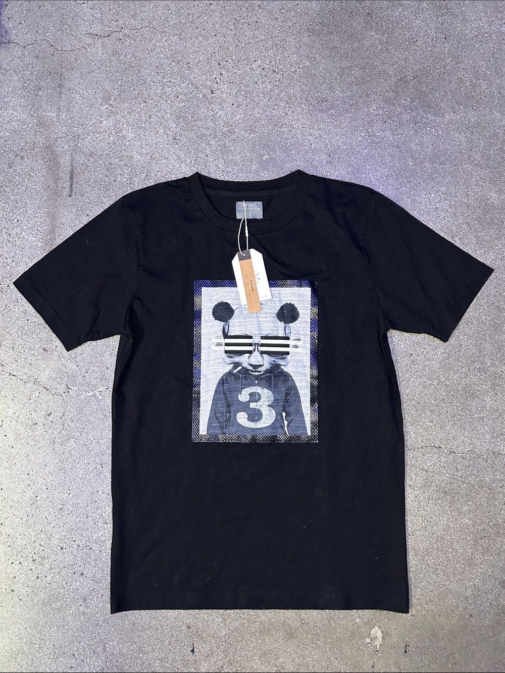 Explorer T-Shirt - Picture 9 of 12